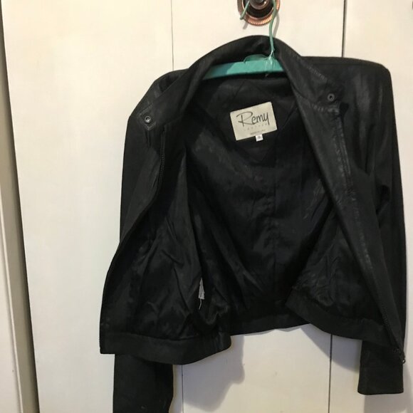 Remy Ladies Black Leather Jacket Size Small - Picture 2 of 6
